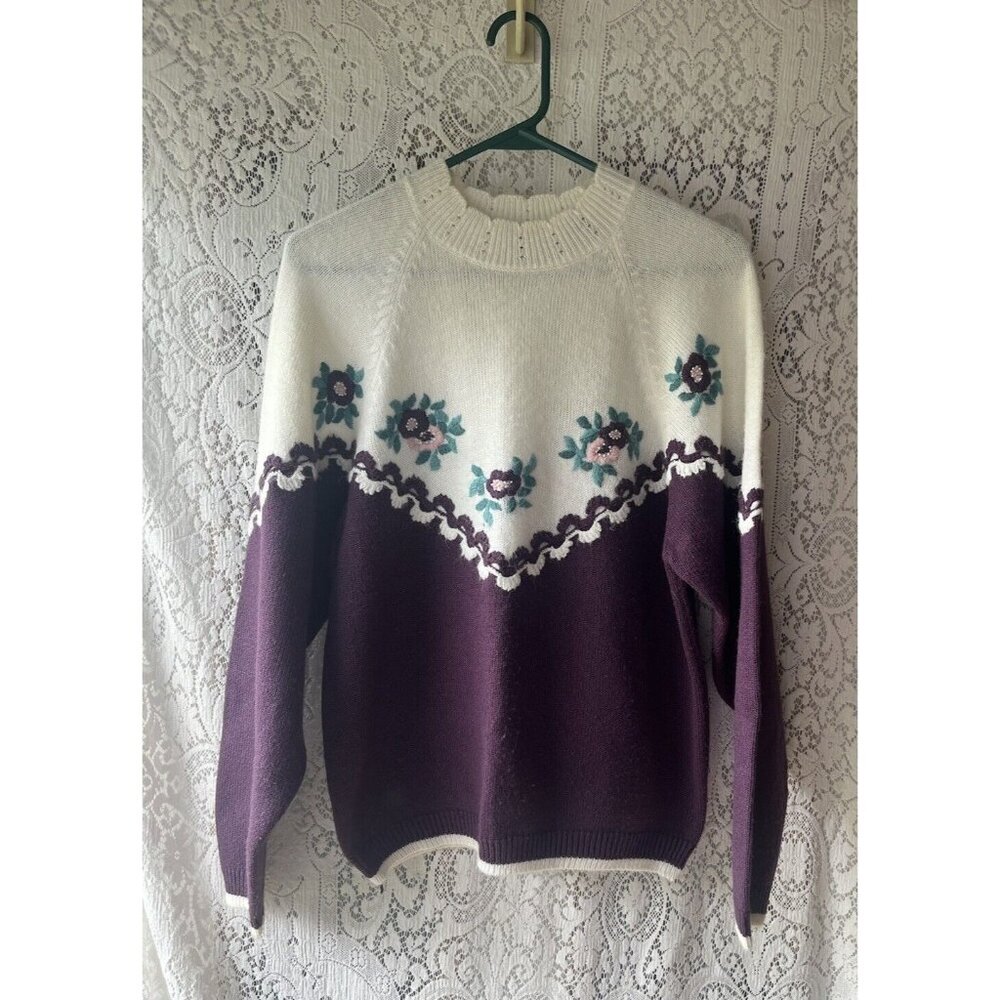Vintage Thats Me Embroidered Floral Sweater Purple‎ Beaded Cottagecore Medium